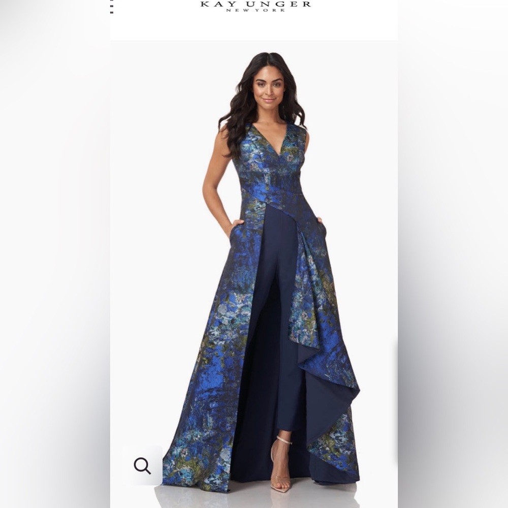 Elegant Blue Sleeveless Dress